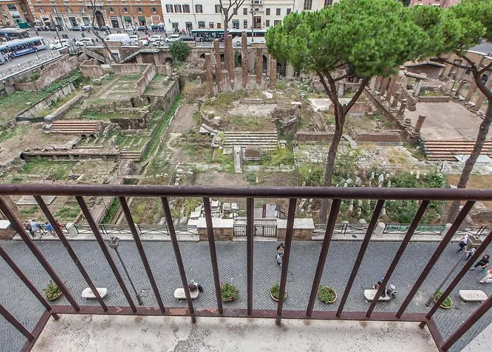 In Ancient View Apartment